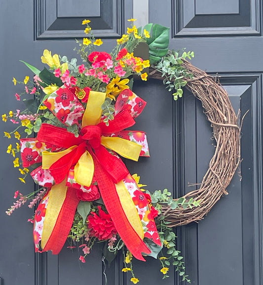 Everyday Wicker Wreath (Red, Yellow and Pink)